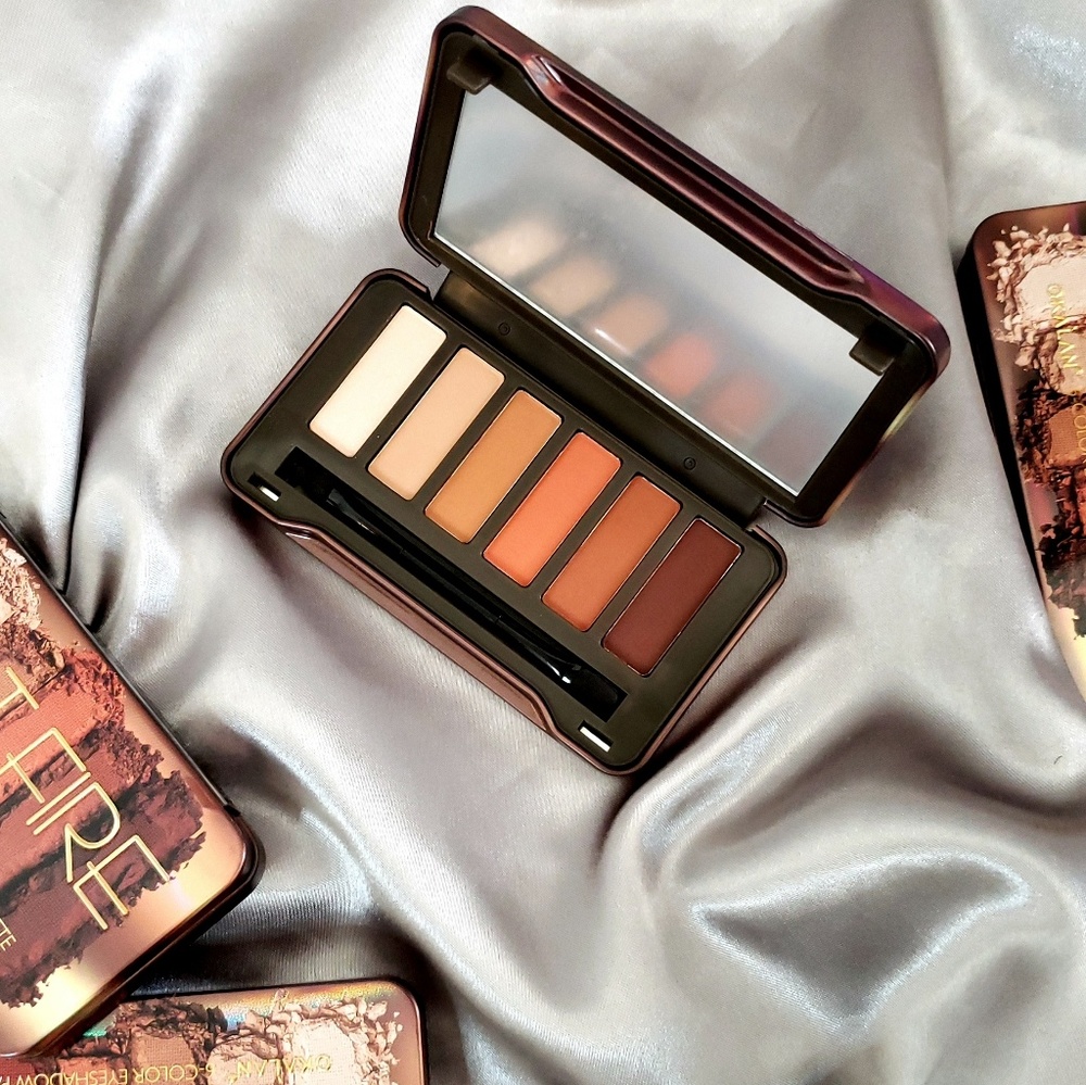 Heat Fire Mni 6 - Color Eyeshadow Palette